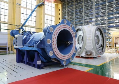 中國一重與金風科技合作工廠首臺5MW風電機組成功下線